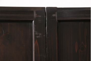 格子帯戸3枚をリペア&カスタム!設置場所に合わせてリサイズ。すりガラスへ入れ替え。濃い茶色で着色し仕上げ。(引き戸、建具)