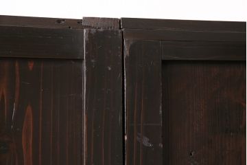 格子帯戸3枚をリペア&カスタム!設置場所に合わせてリサイズ。すりガラスへ入れ替え。濃い茶色で着色し仕上げ。(引き戸、建具)