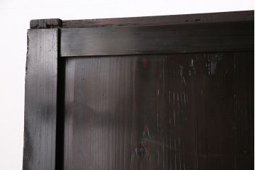 格子帯戸3枚をリペア&カスタム!設置場所に合わせてリサイズ。すりガラスへ入れ替え。濃い茶色で着色し仕上げ。(引き戸、建具)