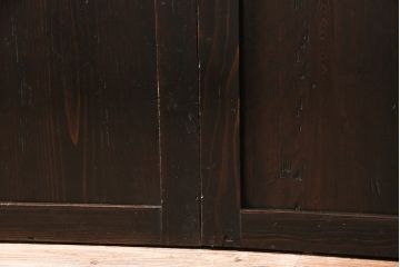 格子帯戸3枚をリペア&カスタム!設置場所に合わせてリサイズ。すりガラスへ入れ替え。濃い茶色で着色し仕上げ。(引き戸、建具)