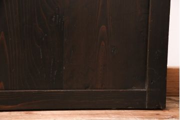 格子帯戸3枚をリペア&カスタム!設置場所に合わせてリサイズ。すりガラスへ入れ替え。濃い茶色で着色し仕上げ。(引き戸、建具)