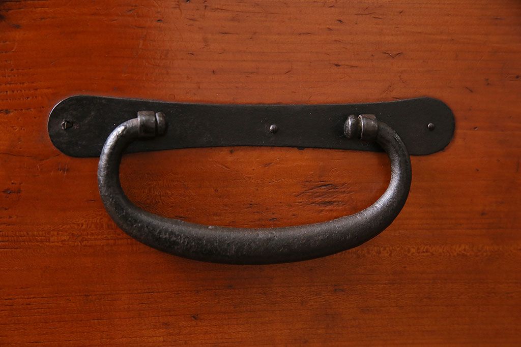 明治期の衣装箪笥の見た目を変えずに綺麗にリペア!可動部の調整。傷の補修。(時代箪笥、収納箪笥、和タンス、引き出し)