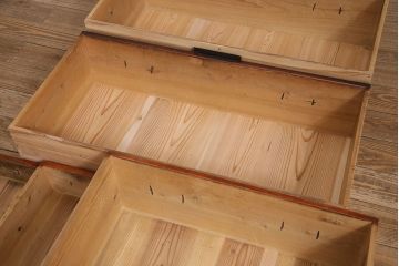 明治期の衣装箪笥の見た目を変えずに綺麗にリペア!可動部の調整。傷の補修。(時代箪笥、収納箪笥、和タンス、引き出し)