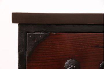 明治大正期の相馬箪笥ローボードをリペア&カスタム!可動部の調整を行い、天板を取り付け。(収納箪笥、時代箪笥、ローチェスト)