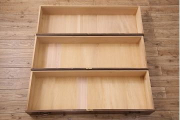 昭和初期の箪笥ローチェストをリペア&カスタム!可動部の調整。傷の補修。天板、木製脚を取り付け。1トーン落ち着いた色味に着色し仕上げ。(収納箪笥、リビングボード、引き出し)