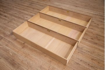 昭和初期の箪笥ローチェストをリペア&カスタム!可動部の調整。傷の補修。天板、木製脚を取り付け。1トーン落ち着いた色味に着色し仕上げ。(収納箪笥、リビングボード、引き出し)