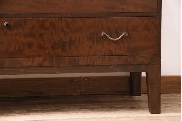 昭和初期の箪笥ローチェストをリペア&カスタム!可動部の調整。傷の補修。天板、木製脚を取り付け。1トーン落ち着いた色味に着色し仕上げ。(収納箪笥、リビングボード、引き出し)