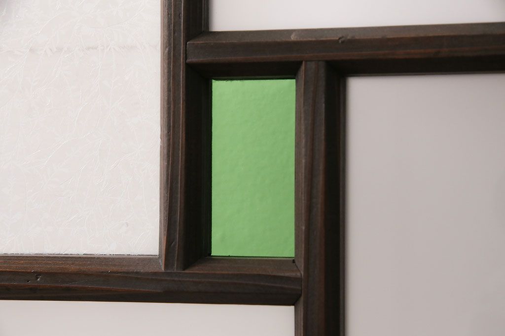 ドアをリペア&カスタム!框を加工し引き戸仕様へ変更。結霜ガラス、緑の色ガラスへ入れ替え。濃い茶色で着色し仕上げ。(引き戸、建具)