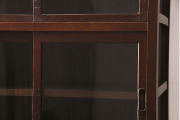 戸棚をリペア&カスタム!可動部の調整や傷の補修を行い、建具はゆらゆらガラスへ入れ替え。(収納棚、キャビネット、食器棚)