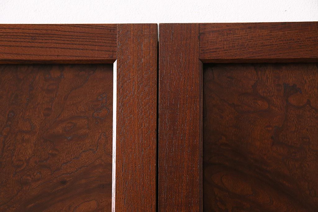 新潟産の板戸4枚をリペア&カスタム!鴨居敷居に溝加工を施し、現状に近しい色味に着色し仕上げ。(引き戸、建具)