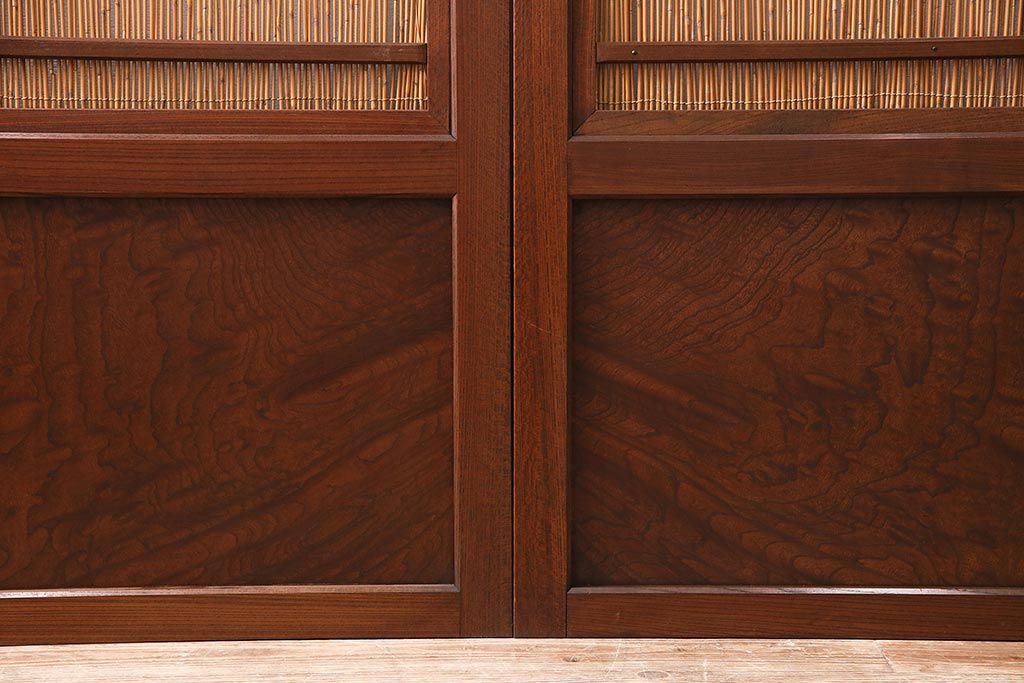 新潟産の板戸4枚をリペア&カスタム!鴨居敷居に溝加工を施し、現状に近しい色味に着色し仕上げ。(引き戸、建具)