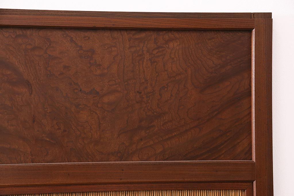 新潟産の板戸4枚をリペア&カスタム!鴨居敷居に溝加工を施し、現状に近しい色味に着色し仕上げ。(引き戸、建具)