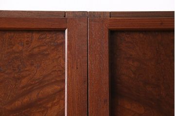 新潟産の板戸4枚をリペア&カスタム!鴨居敷居に溝加工を施し、現状に近しい色味に着色し仕上げ。(引き戸、建具)