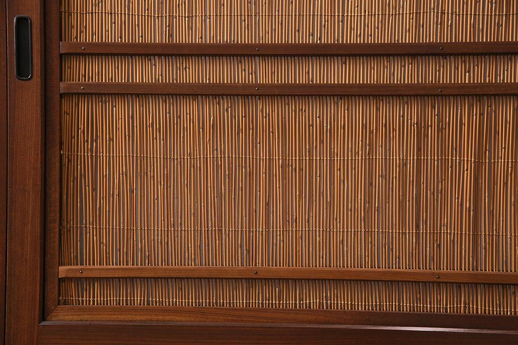 新潟産の板戸4枚をリペア&カスタム!鴨居敷居に溝加工を施し、現状に近しい色味に着色し仕上げ。(引き戸、建具)