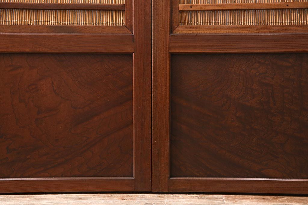 新潟産の板戸4枚をリペア&カスタム!鴨居敷居に溝加工を施し、現状に近しい色味に着色し仕上げ。(引き戸、建具)