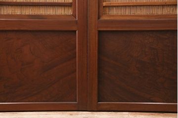 新潟産の板戸4枚をリペア&カスタム!鴨居敷居に溝加工を施し、現状に近しい色味に着色し仕上げ。(引き戸、建具)