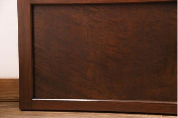 新潟産の板戸4枚をリペア&カスタム!鴨居敷居に溝加工を施し、現状に近しい色味に着色し仕上げ。(引き戸、建具)