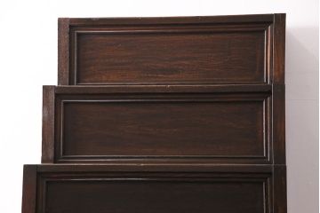 明治期の重ね箪笥をリペア&カスタム!取り外し可能な棚板を新たに製作。1トーン落ち着いた色味に着色し仕上げ。(収納棚、時代箪笥、引き出し)