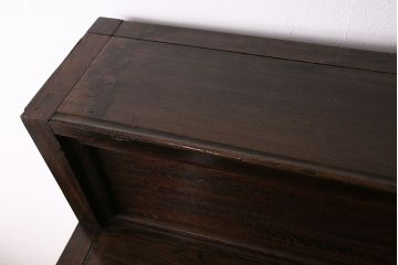 明治期の重ね箪笥をリペア&カスタム!取り外し可能な棚板を新たに製作。1トーン落ち着いた色味に着色し仕上げ。(収納棚、時代箪笥、引き出し)