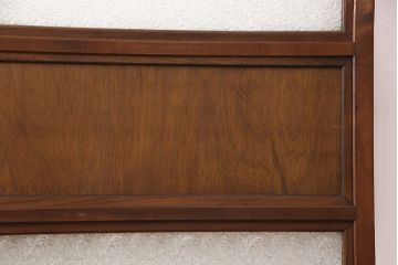 帯戸2枚をリペア&カスタム!帯部分のガラスを木材に入れ替え。現状に近しい色味に着色し仕上げ。(引き戸、建具)