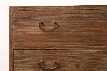 桐箪笥をリペア&カスタム!竿通し金具を天板に合わせてカット。現状に近しい色味に着色し仕上げ。(収納箪笥、和タンス、衣装箪笥、桐たんす)