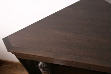 コーナーキャビネットの見た目を変えずに綺麗にリペア!可動部の調整。傷の補修。濃い茶色で着色し仕上げ。(コーナーラック、収納棚、戸棚)