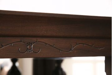 コーナーキャビネットの見た目を変えずに綺麗にリペア!可動部の調整。傷の補修。濃い茶色で着色し仕上げ。(コーナーラック、収納棚、戸棚)