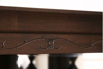 コーナーキャビネットの見た目を変えずに綺麗にリペア!可動部の調整。傷の補修。濃い茶色で着色し仕上げ。(コーナーラック、収納棚、戸棚)