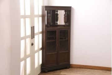 コーナーキャビネットの見た目を変えずに綺麗にリペア!可動部の調整。傷の補修。濃い茶色で着色し仕上げ。(コーナーラック、収納棚、戸棚)