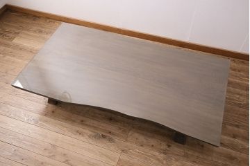 IDC大塚家具の一枚板座卓をリペア&カスタム!クリーニングを行い、強化ガラス天板を新たに製作。(ローテーブル)
