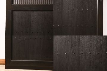 明治大正期の蔵戸をリペア&カスタム!1枚のみリサイズし、鍵を取り付け吊り戸仕様に加工。引き手を取り付け。四方枠製作。(玄関戸、引き戸、建具)