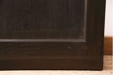 明治大正期の蔵戸をリペア&カスタム!1枚のみリサイズし、鍵を取り付け吊り戸仕様に加工。引き手を取り付け。四方枠製作。(玄関戸、引き戸、建具)