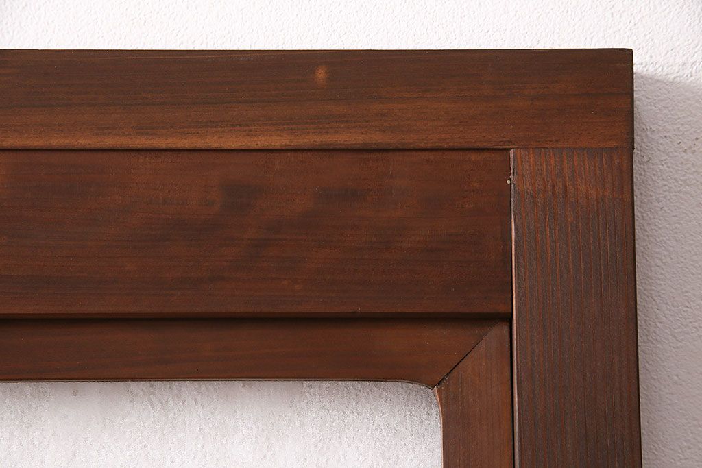 昭和中期のドアをリペア&カスタム!設置場所に合わせてリサイズ。ドアノブ、蝶番は取り外し、埋め木加工。現状に近しい色味に着色し仕上げ。(木製ドア、建具)