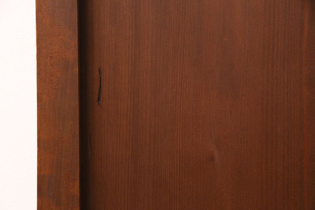 昭和中期のドアをリペア&カスタム!設置場所に合わせてリサイズ。ドアノブ、蝶番は取り外し、埋め木加工。現状に近しい色味に着色し仕上げ。(木製ドア、建具)