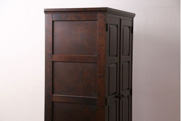 北海道民芸家具のワードローブをリペア&カスタム!ネクタイハンガーを取り外し、可動式の棚板を設置。靴棚にリメイク。(キャビネット、下駄箱)