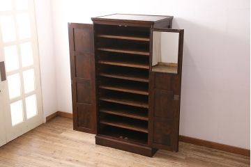 北海道民芸家具のワードローブをリペア&カスタム!ネクタイハンガーを取り外し、可動式の棚板を設置。靴棚にリメイク。(キャビネット、下駄箱)