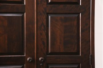 北海道民芸家具のワードローブをリペア&カスタム!ネクタイハンガーを取り外し、可動式の棚板を設置。靴棚にリメイク。(キャビネット、下駄箱)