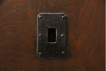 明治期の蔵戸をリペア&カスタム!設置場所に合わせてリサイズ。引き手、戸車を取り付け。(玄関戸、引き戸、建具)