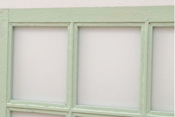 フランスアンティークのフィックス窓2枚をリペア&カスタム!高品質リペア済み商品のガラスをアクリル板へ差し替え。(はめ殺し窓)