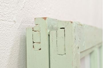 フランスアンティークのフィックス窓2枚をリペア&カスタム!高品質リペア済み商品のガラスをアクリル板へ差し替え。(はめ殺し窓)