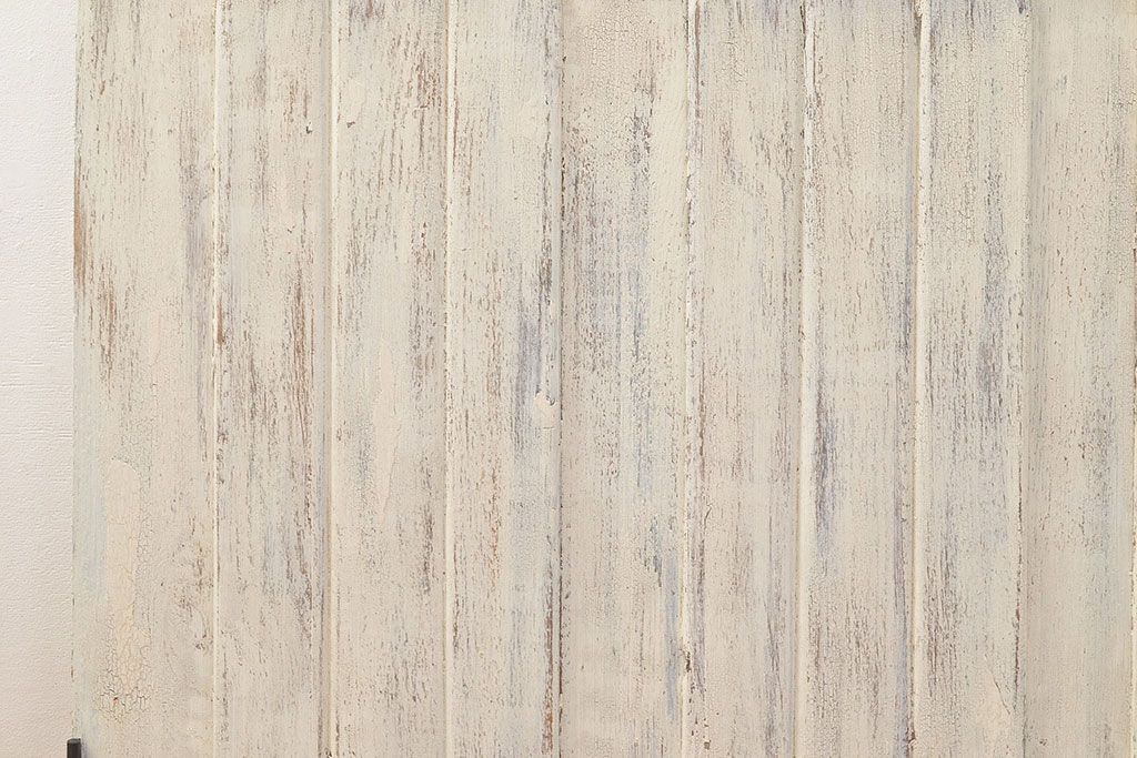 フランスアンティークの親子ドアをリペア&カスタム!ガラスをアクリル板へ差し替え。本体はアンティークホワイトのペイント、アイアン部には黒の着色をし仕上げ。(木製ドア、扉、建具)