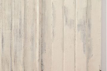 フランスアンティークの親子ドアをリペア&カスタム!ガラスをアクリル板へ差し替え。本体はアンティークホワイトのペイント、アイアン部には黒の着色をし仕上げ。(木製ドア、扉、建具)