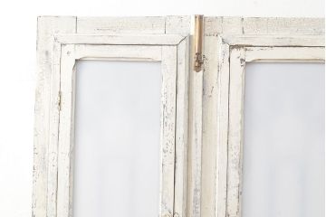 フランスアンティークの親子ドアをリペア&カスタム!ガラスをアクリル板へ差し替え。本体はアンティークホワイトのペイント、アイアン部には黒の着色をし仕上げ。(木製ドア、扉、建具)