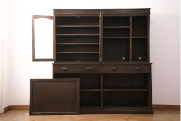 食器棚をリペア&カスタム!既存の棚を撤去し、可動式の棚板を新たに製作。現状に近しい色味に着色し仕上げ。(収納棚、戸棚、キャビネット、カップボード)