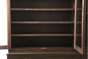 食器棚をリペア&カスタム!既存の棚を撤去し、可動式の棚板を新たに製作。現状に近しい色味に着色し仕上げ。(収納棚、戸棚、キャビネット、カップボード)