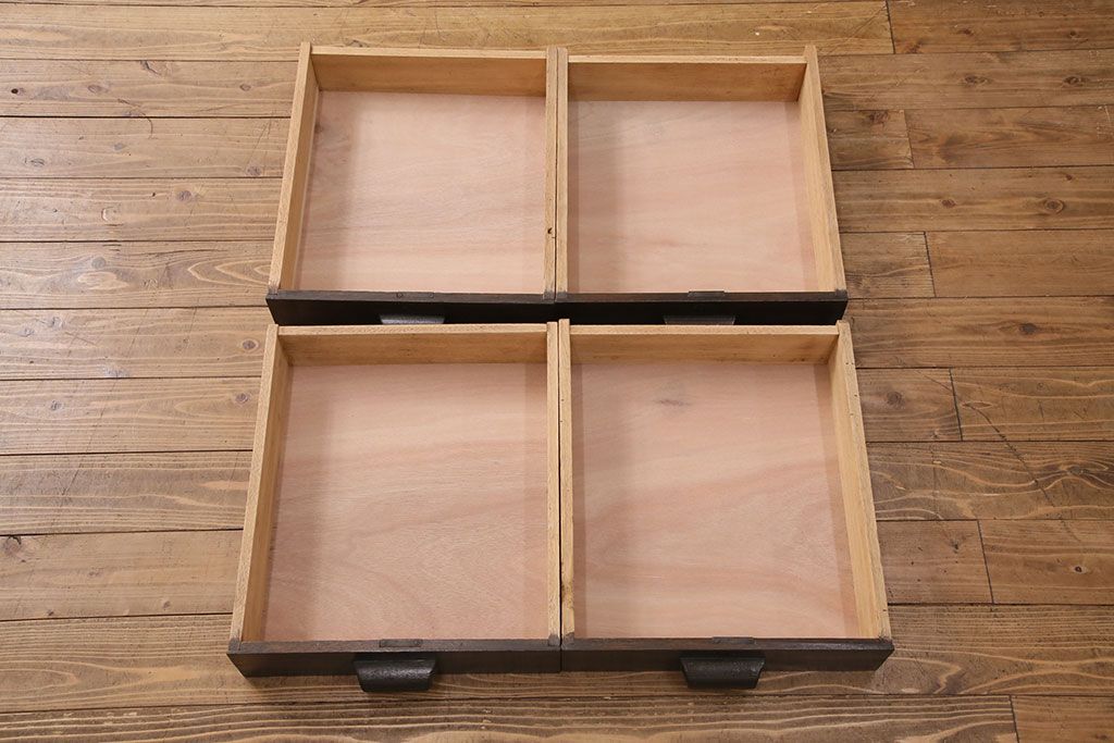 食器棚をリペア&カスタム!既存の棚を撤去し、可動式の棚板を新たに製作。現状に近しい色味に着色し仕上げ。(収納棚、戸棚、キャビネット、カップボード)