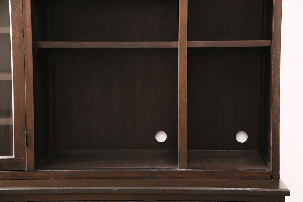 食器棚をリペア&カスタム!既存の棚を撤去し、可動式の棚板を新たに製作。現状に近しい色味に着色し仕上げ。(収納棚、戸棚、キャビネット、カップボード)