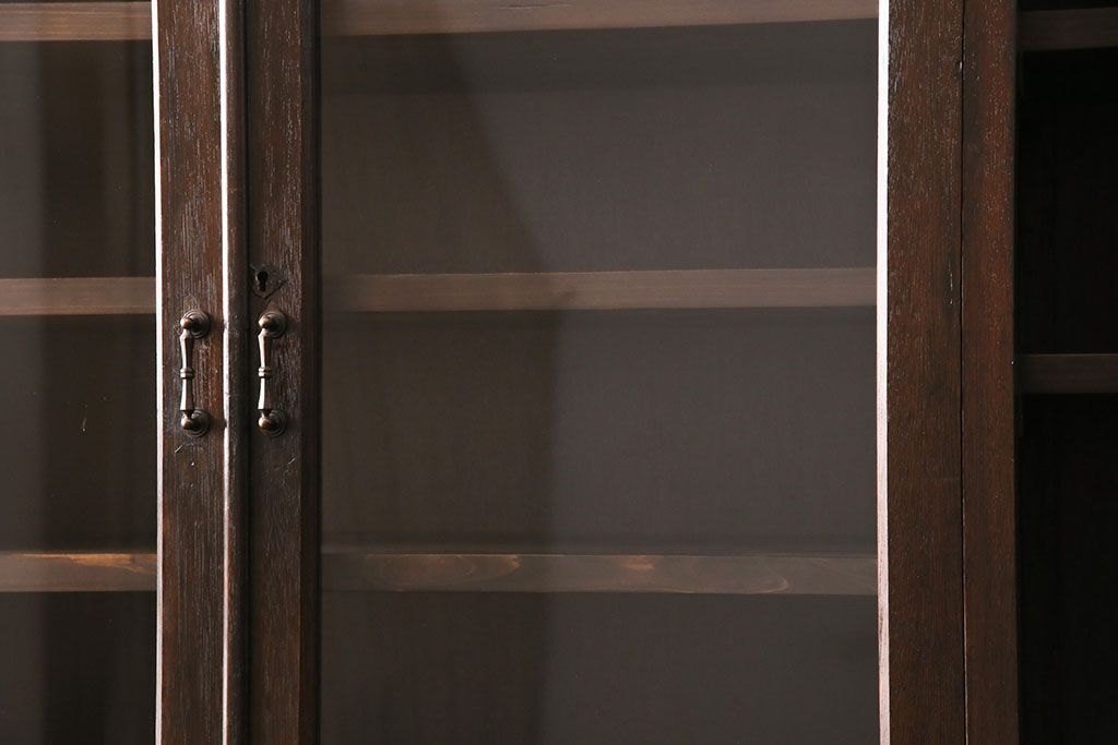 食器棚をリペア&カスタム!既存の棚を撤去し、可動式の棚板を新たに製作。現状に近しい色味に着色し仕上げ。(収納棚、戸棚、キャビネット、カップボード)