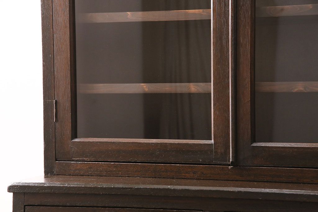 食器棚をリペア&カスタム!既存の棚を撤去し、可動式の棚板を新たに製作。現状に近しい色味に着色し仕上げ。(収納棚、戸棚、キャビネット、カップボード)