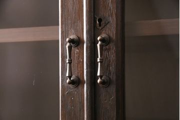 食器棚をリペア&カスタム!既存の棚を撤去し、可動式の棚板を新たに製作。現状に近しい色味に着色し仕上げ。(収納棚、戸棚、キャビネット、カップボード)